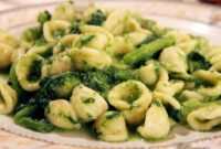 di rapa: ottime con le orecchiette : 4 lettere