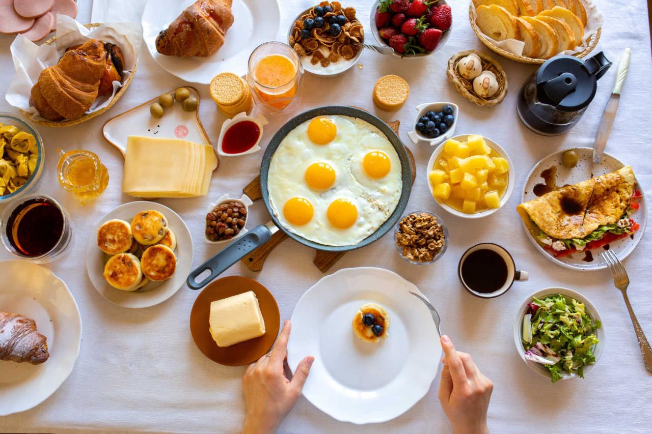 abbondante colazione al posto del pranzo